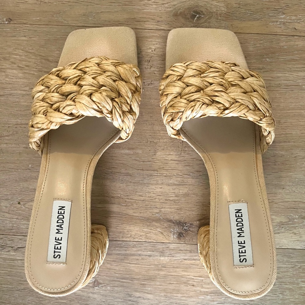Steve Madden Tan mid heel mule
